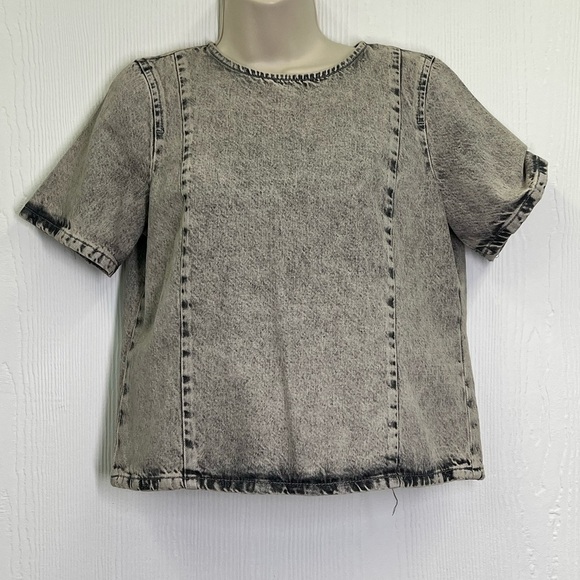 Zara - Black And White Stonewashed Crewneck Button Down Back Shirt Size Medium - Picture 2 of 10
